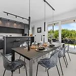 Delecto By Interhome * Pula