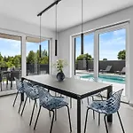 Willa Delecto By Interhome Pula