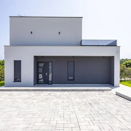 Vila Delecto By Interhome