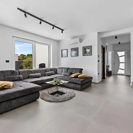 Delecto By Interhome Вілла *