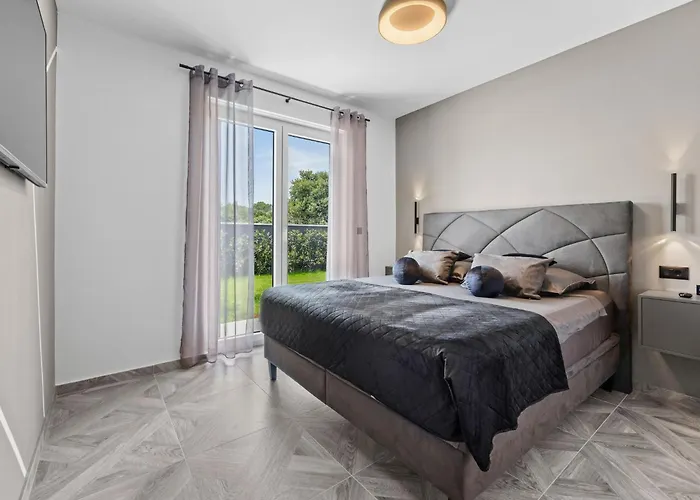 Villa Delecto By Interhome Pula